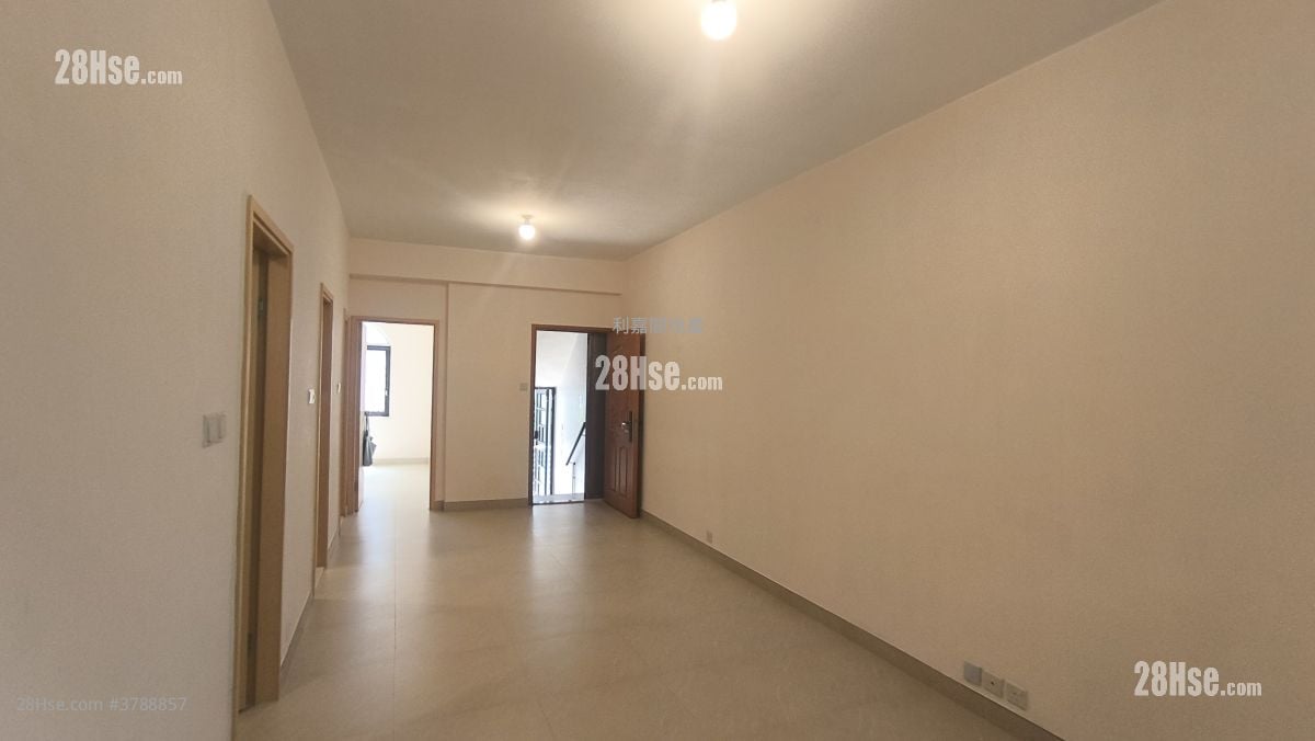 Cameo Court Sell 2 Bedrooms , 1 Bathroom 533 ft²