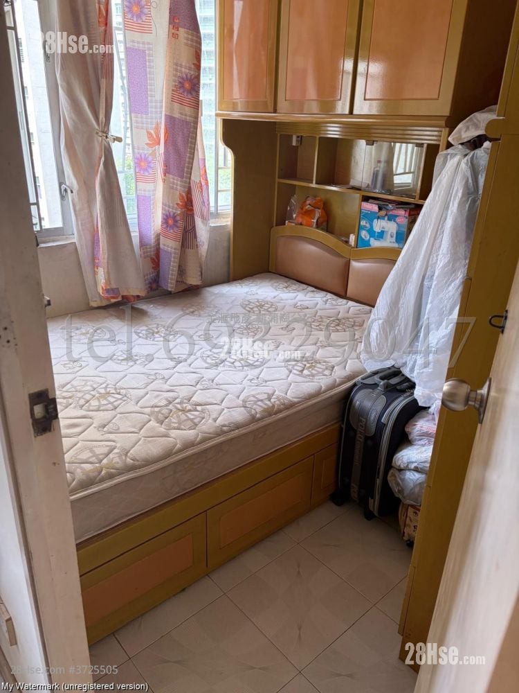 Lower Wong Tai Sin Estate Sell 2 Bedrooms , 1 Bathroom 385 ft²