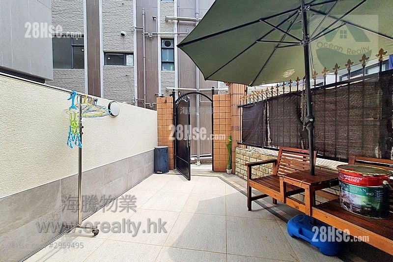 村屋 售盘 3 房 , 2 浴室 700 平方尺