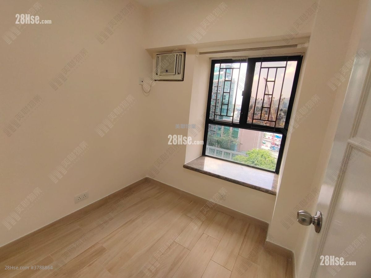 Scenic Garden Rental 467 ft²