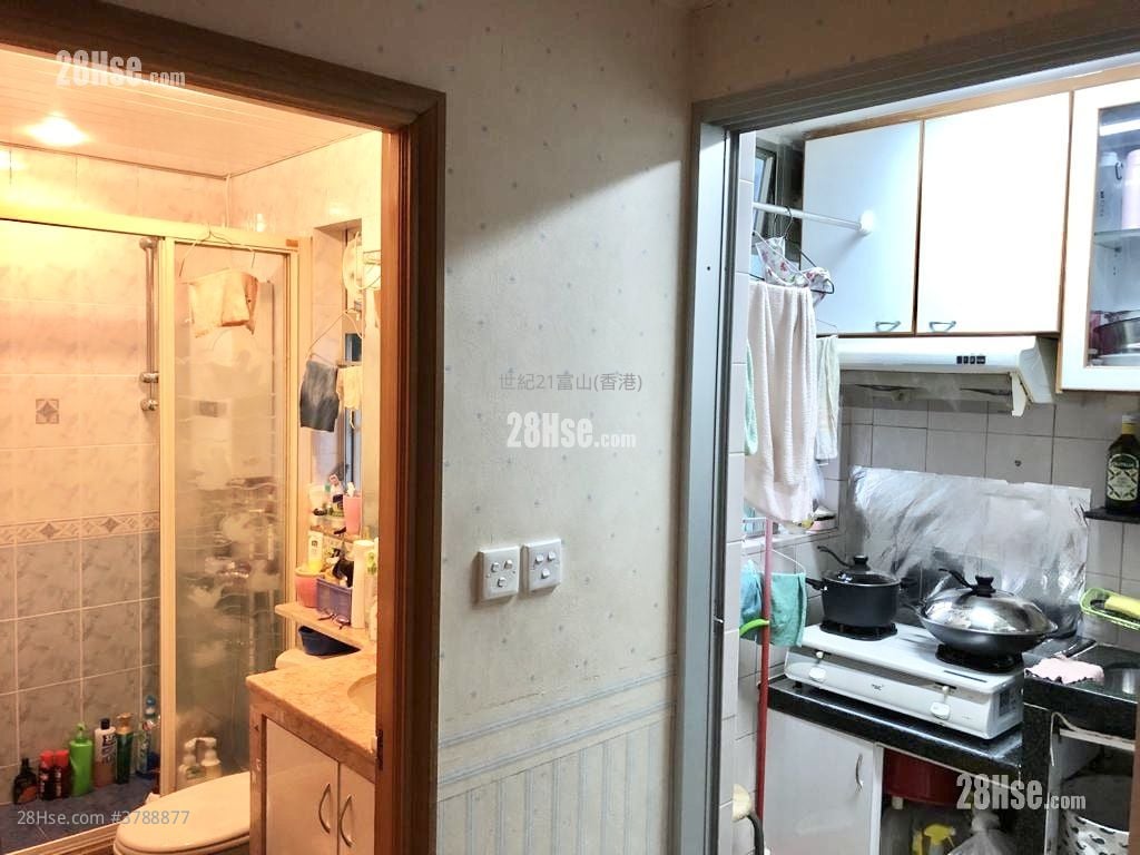 Hong Keung Court Sell 2 Bedrooms , 1 Bathroom 426 ft²