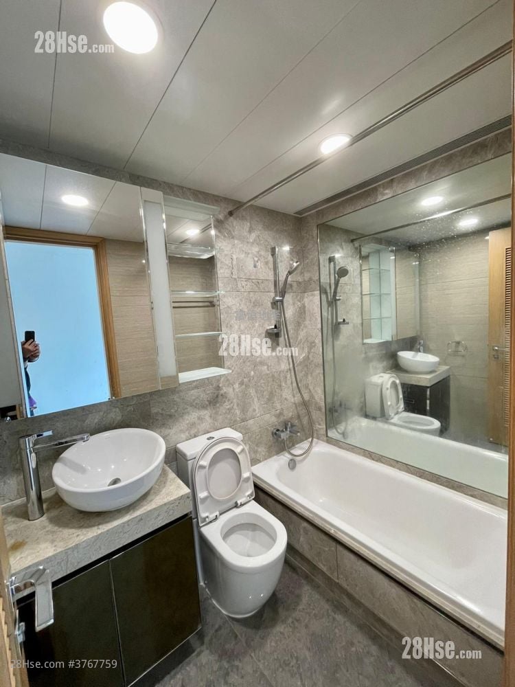 La Lumiere Sell 2 Bedrooms , 1 Bathroom 430 ft²