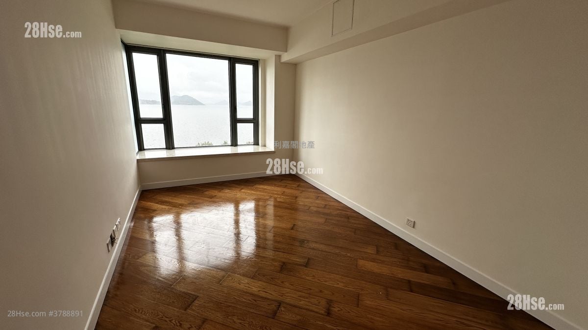 The Graces Providence Bay Sell 4 Bedrooms , 4 Bathrooms 1,900 ft²