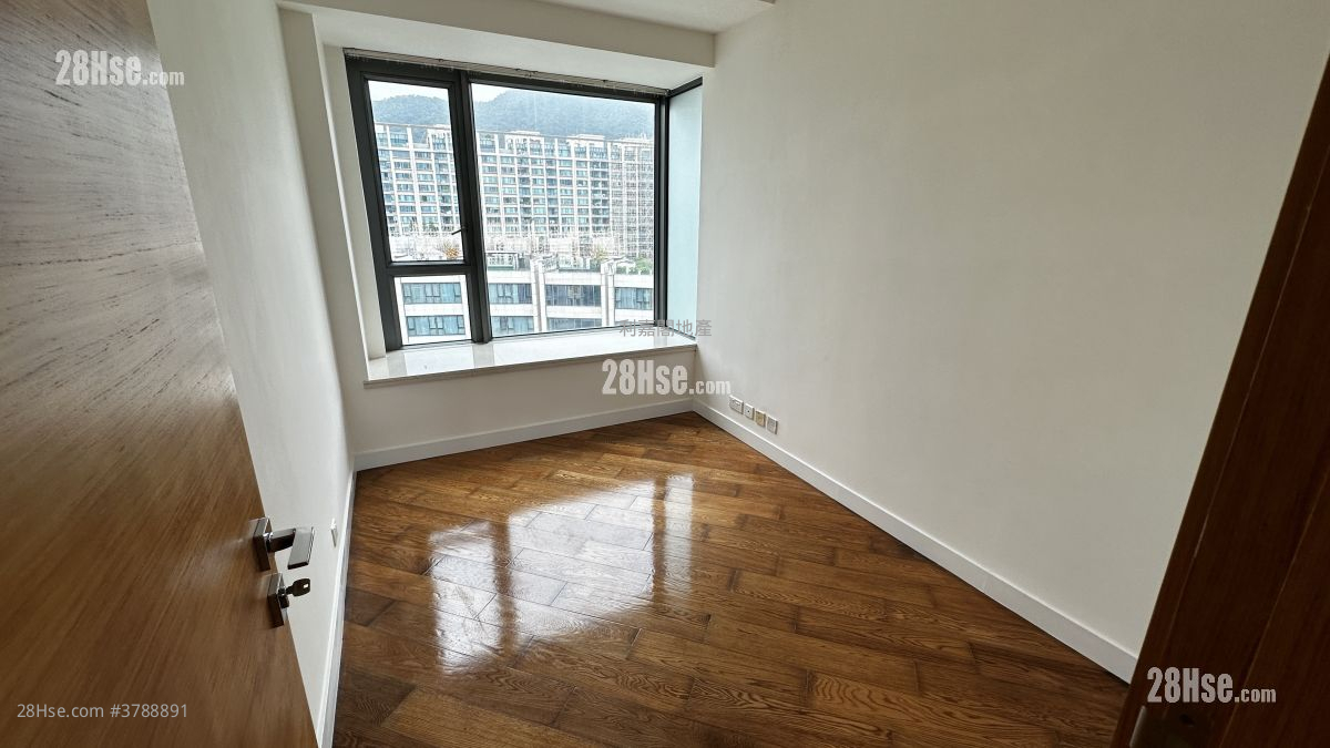 The Graces Providence Bay Sell 4 Bedrooms , 4 Bathrooms 1,900 ft²