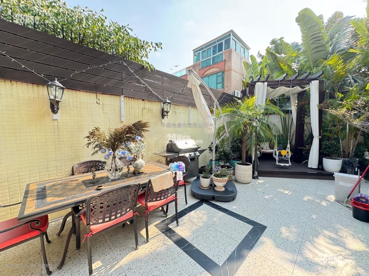 Royal Camellia Sell 3 Bedrooms 1,343 ft²