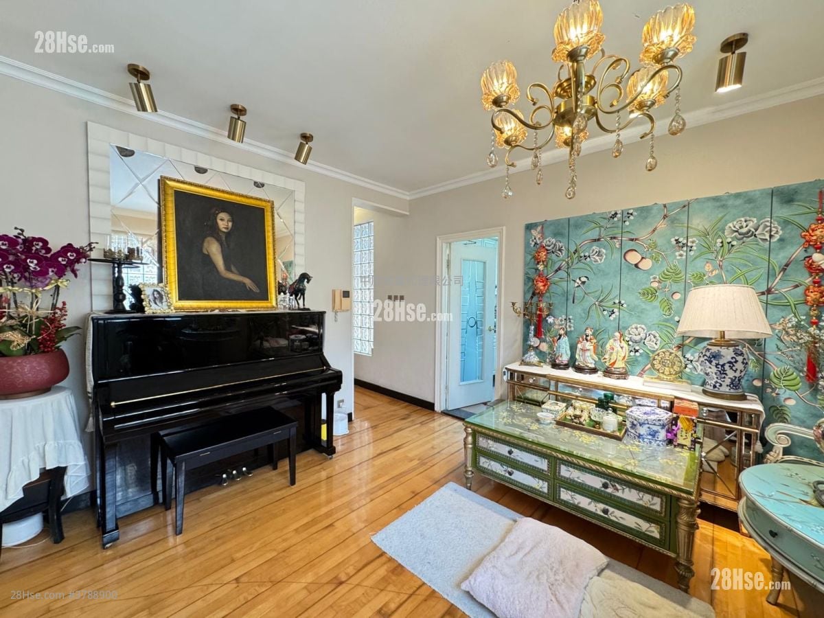 Royal Camellia Sell 3 Bedrooms 1,343 ft²