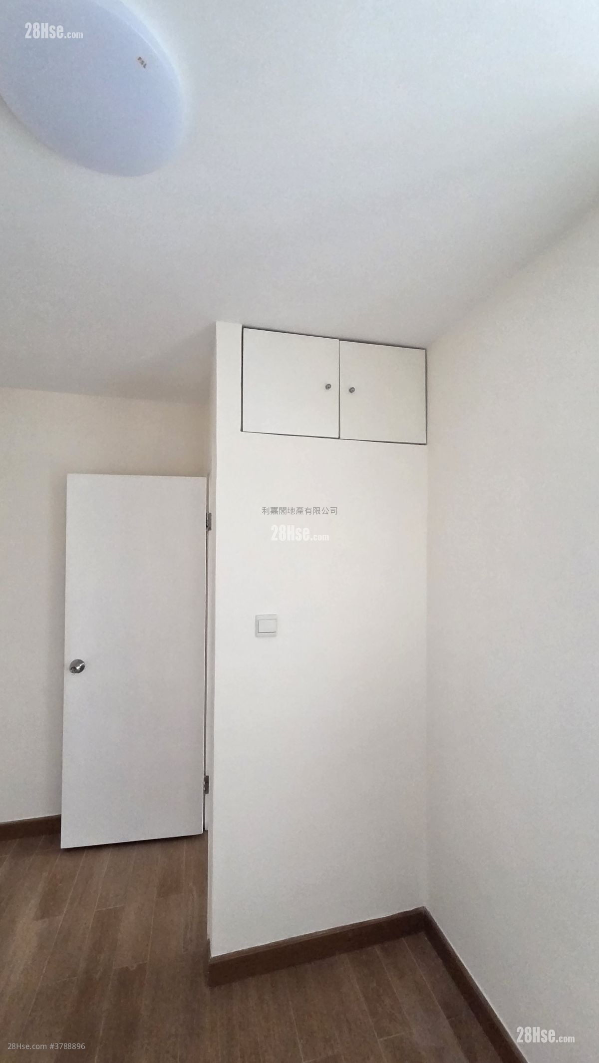 康怡花园 售盘 2 房 , 1 浴室 461 平方尺