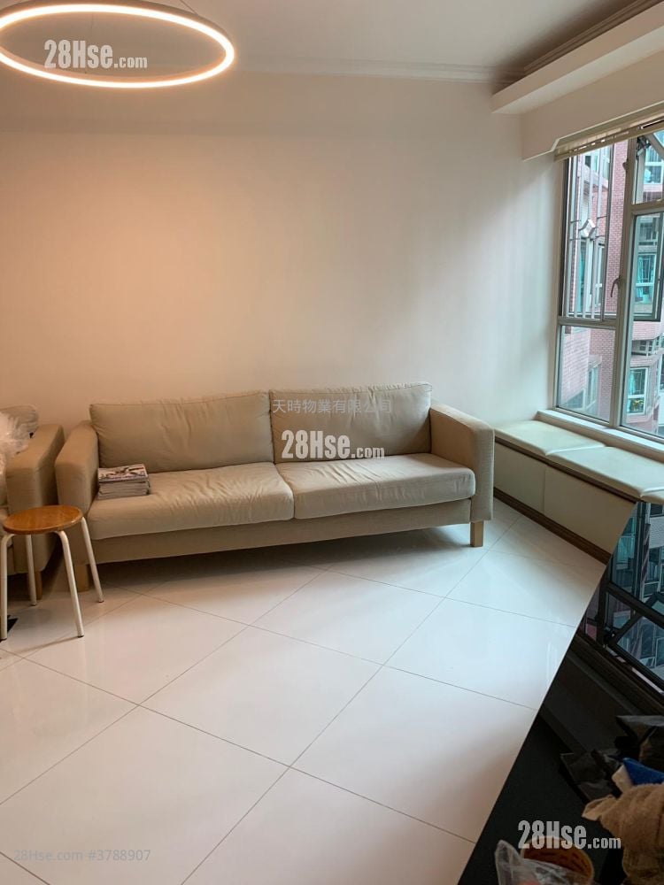 Island Place Sell 3 Bedrooms , 2 Bathrooms 746 ft²