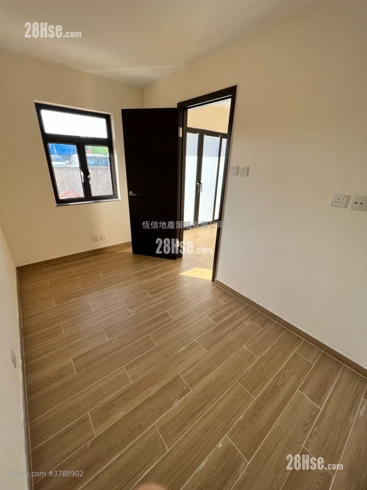 村屋 租盘 1 房 , 1 浴室 350 平方尺