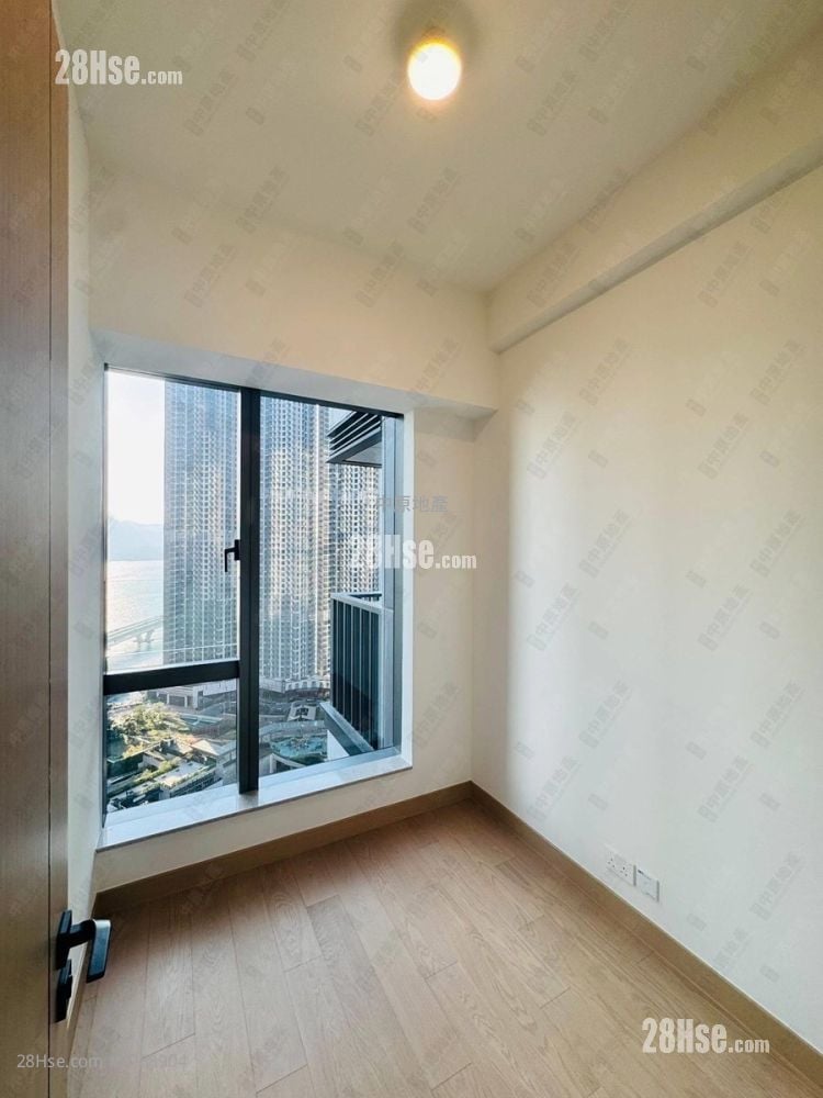 Seasons Place 售盘 3 房 665 平方尺