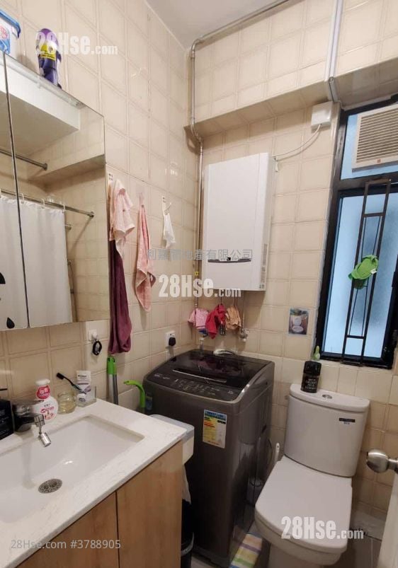 康怡花园 售盘 2 房 , 1 浴室 480 平方尺