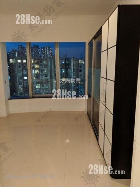 Harbourfront Landmark Sell 4 Bedrooms 1,479 ft²