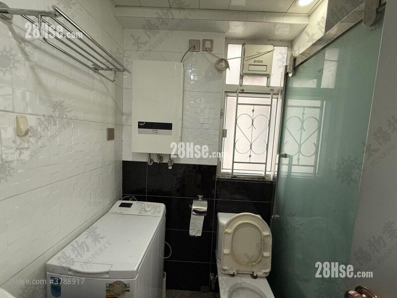 Whampoa Garden Sell 2 Bedrooms 639 ft²