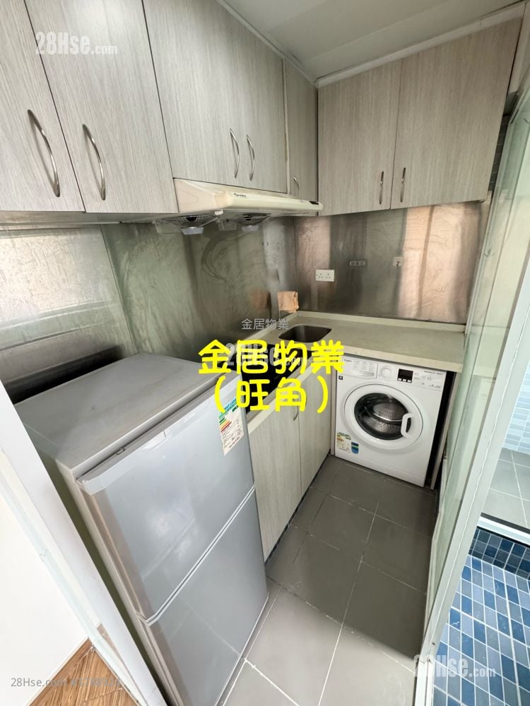 Pat Chun Mansion Sell 2 Bedrooms , 1 Bathroom 246 ft²