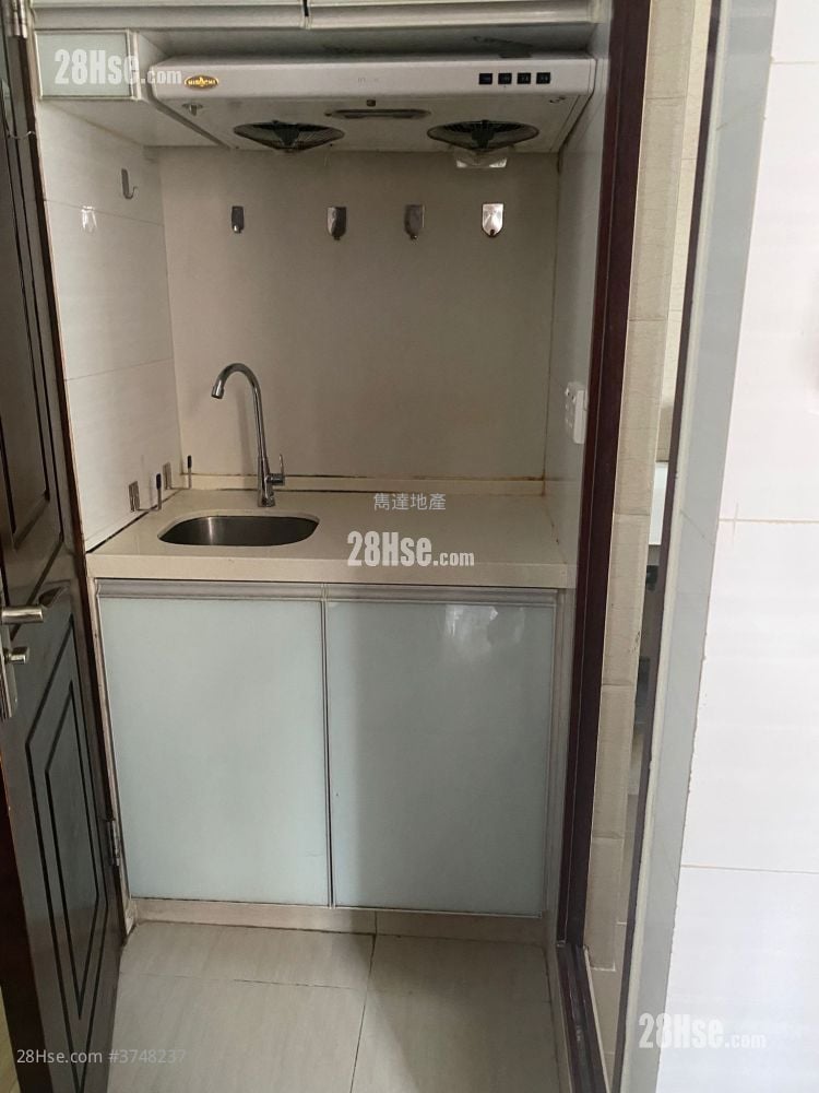 文成楼 租盘 130 平方尺