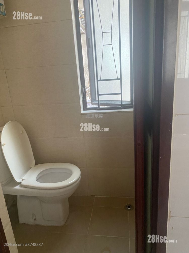 文成楼 租盘 130 平方尺