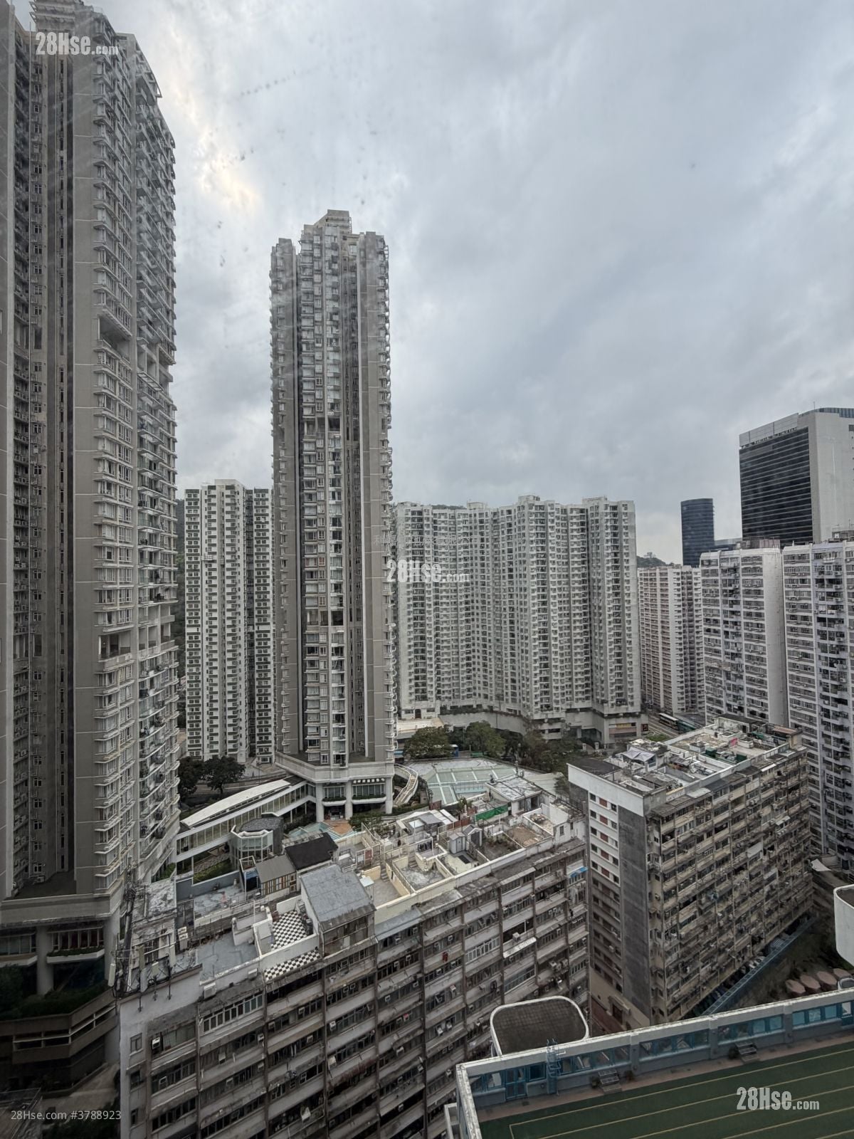 康怡花园 售盘 2 房 , 1 浴室 461 平方尺