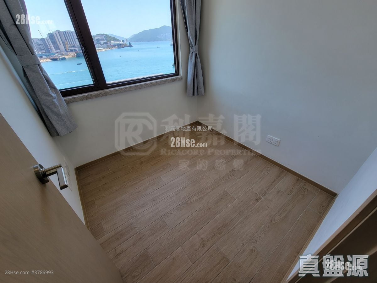 Lp6 Sell 2 Bedrooms , 1 Bathroom 425 ft²