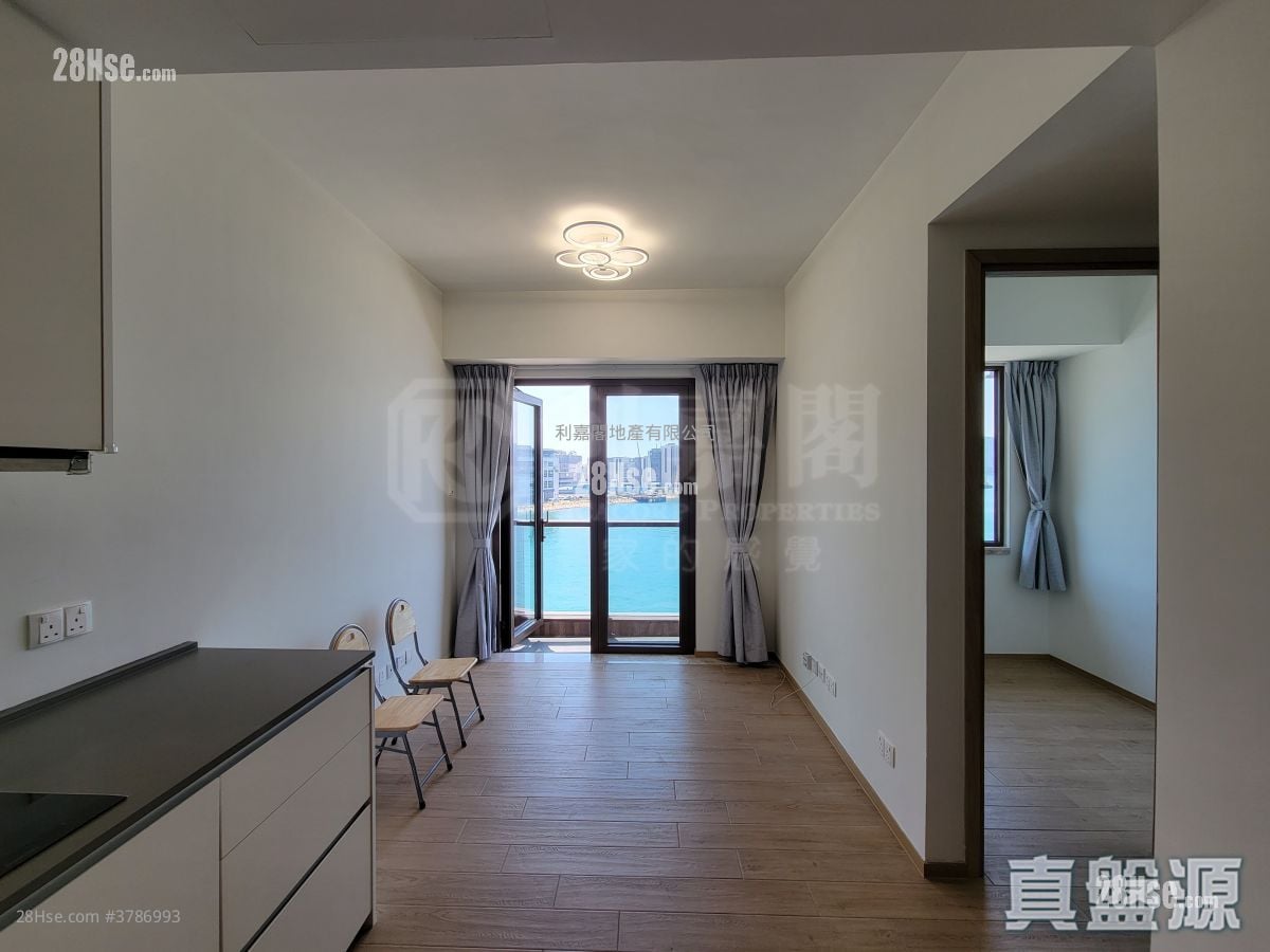 Lp6 Sell 2 Bedrooms , 1 Bathroom 425 ft²