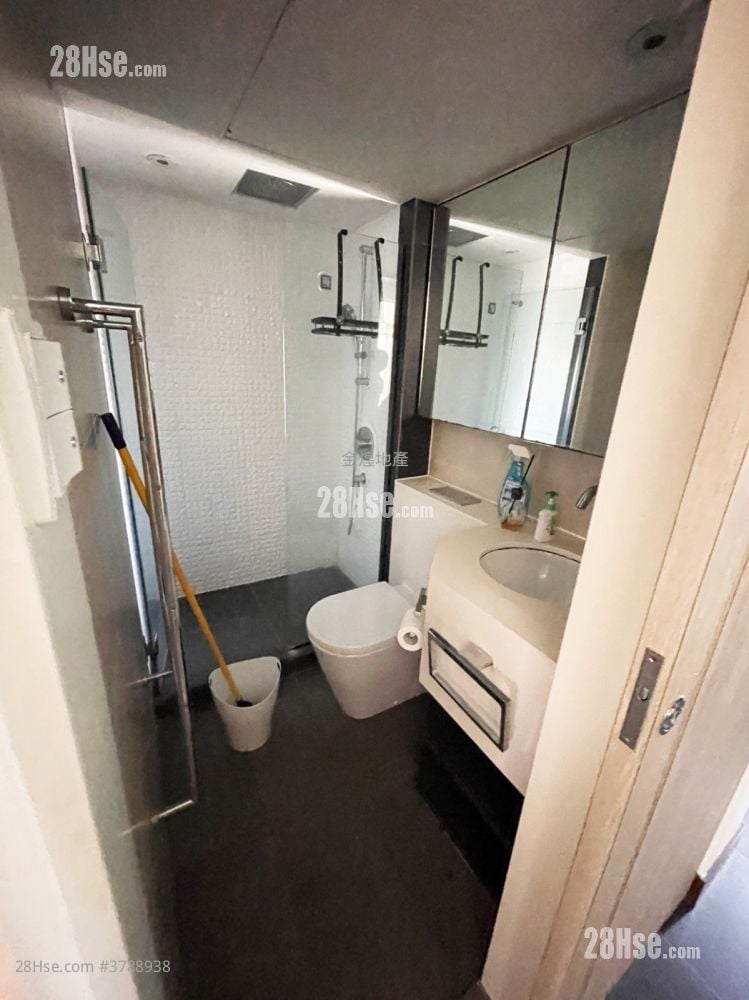 V Happy Valley Rental 1 Bedroom , 1 Bathroom 333 ft²