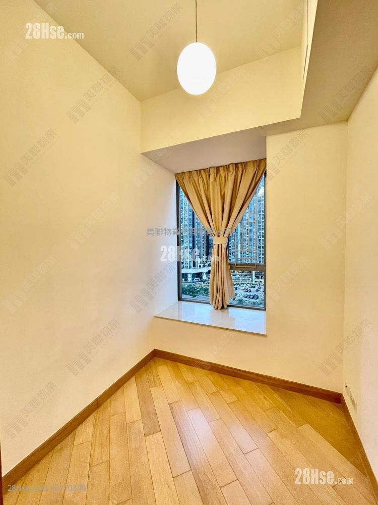 The Wings Sell 3 Bedrooms , 4 Bathrooms 872 ft²