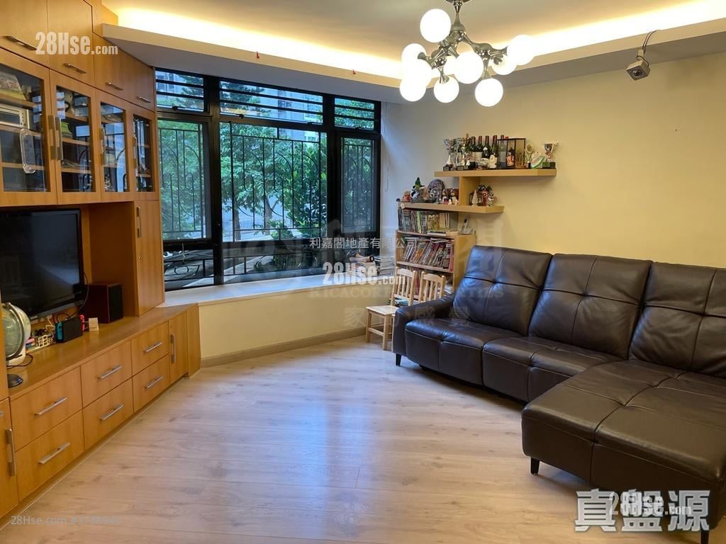 康怡花园 租盘 3 房 , 2 浴室 902 平方尺