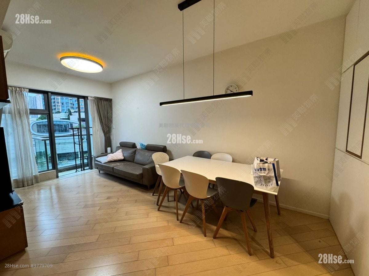 The Wings Sell 4 Bedrooms , 2 Bathrooms 933 ft²