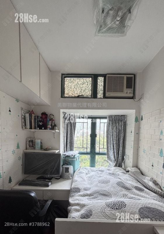 Galaxia Sell 3 Bedrooms , 1 Bathroom 517 ft²