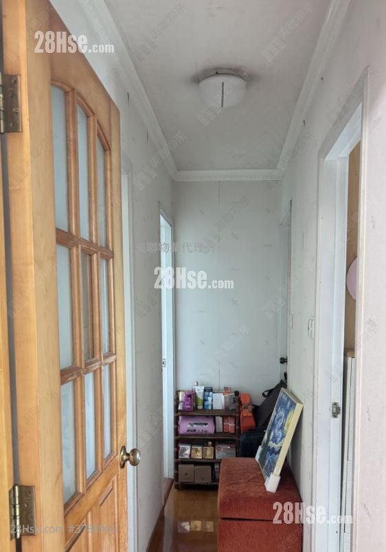 Galaxia Sell 3 Bedrooms , 1 Bathroom 517 ft²