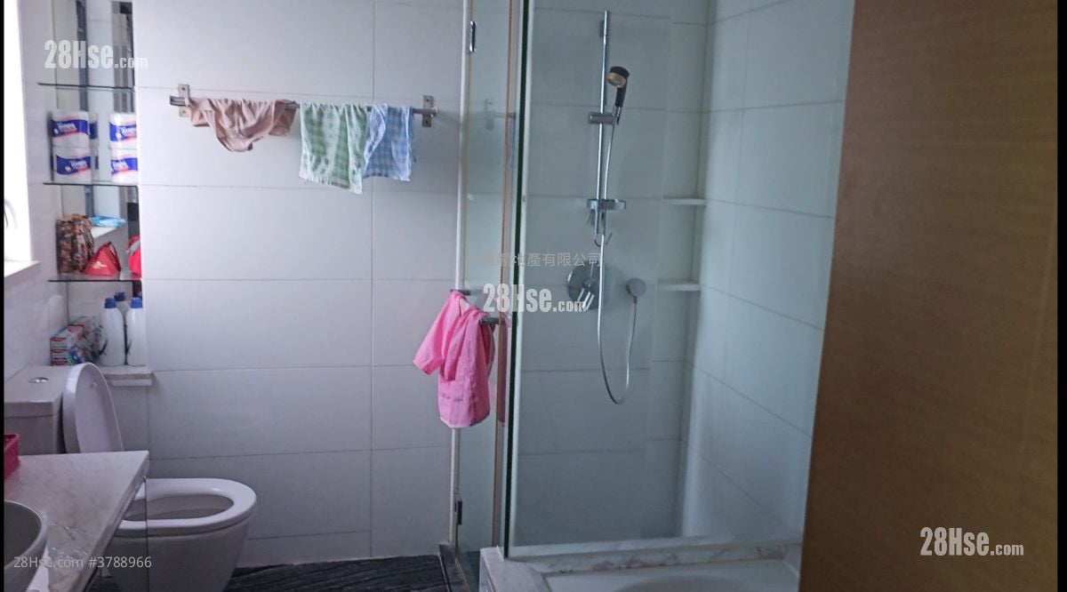 Yoho Midtown Sell 4 Bedrooms , 2 Bathrooms 1,197 ft²