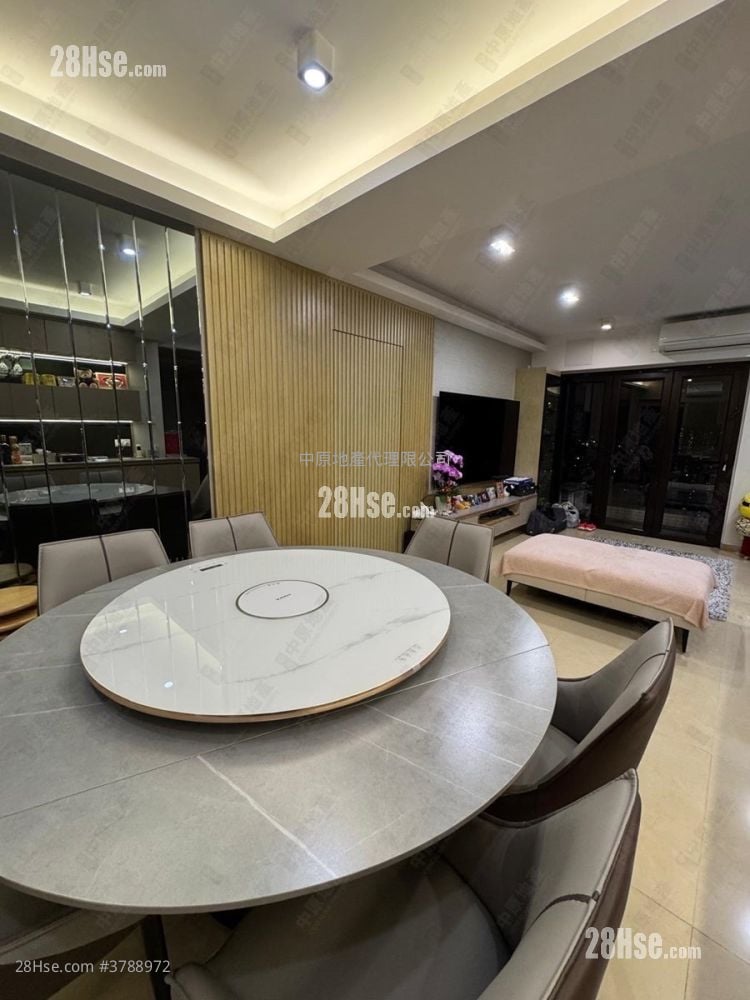 Shatin 33 Sell 3 Bedrooms , 3 Bathrooms 1,296 ft²