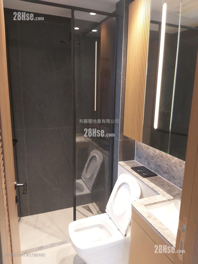 傲华 租盘 343 平方尺