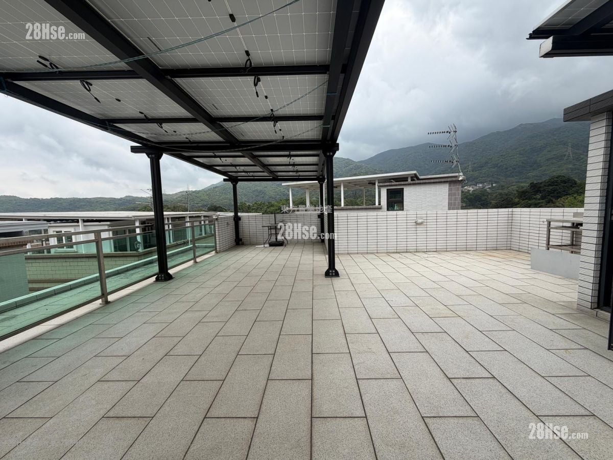 Village Rental 3 Bedrooms , 2 Bathrooms 700 ft²