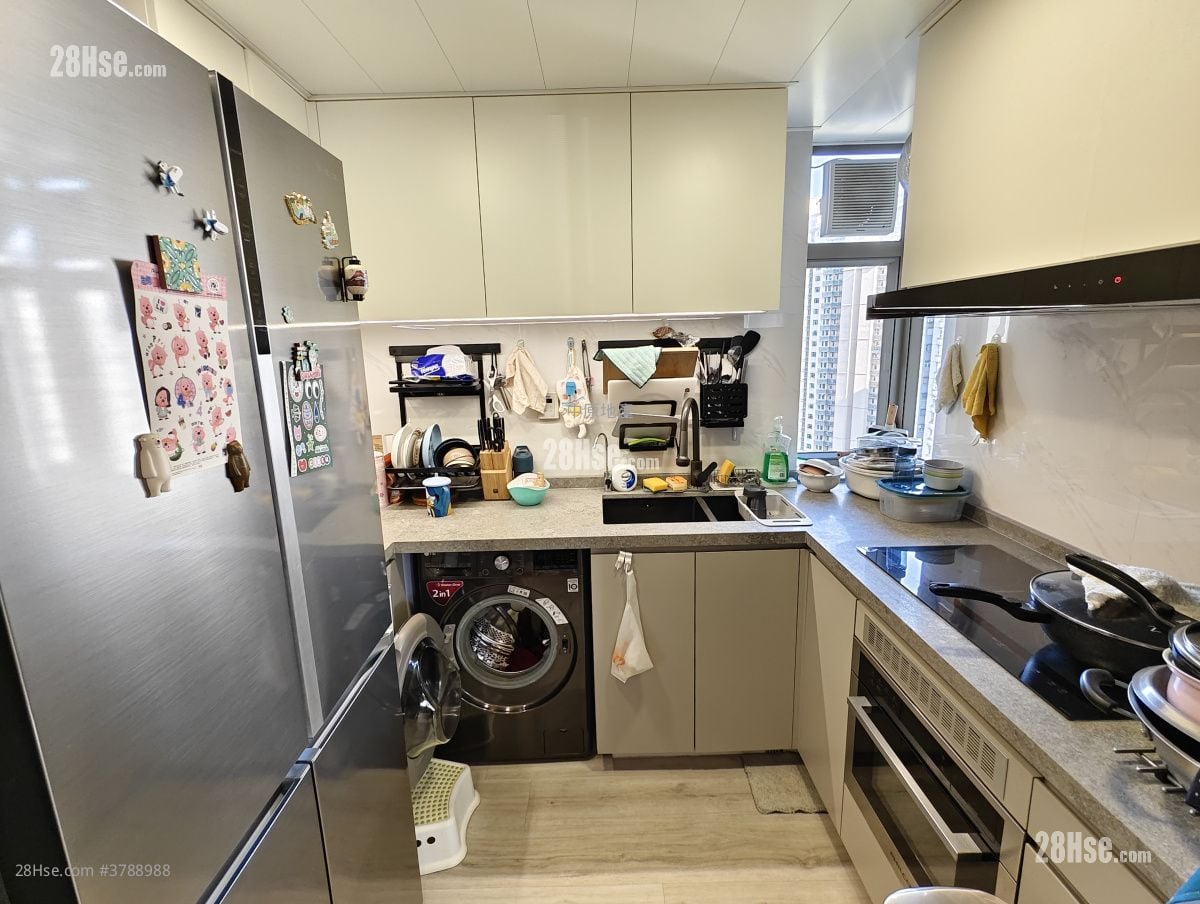 Hong Kong Garden Sell 3 Bedrooms , 1 Bathroom 828 ft²