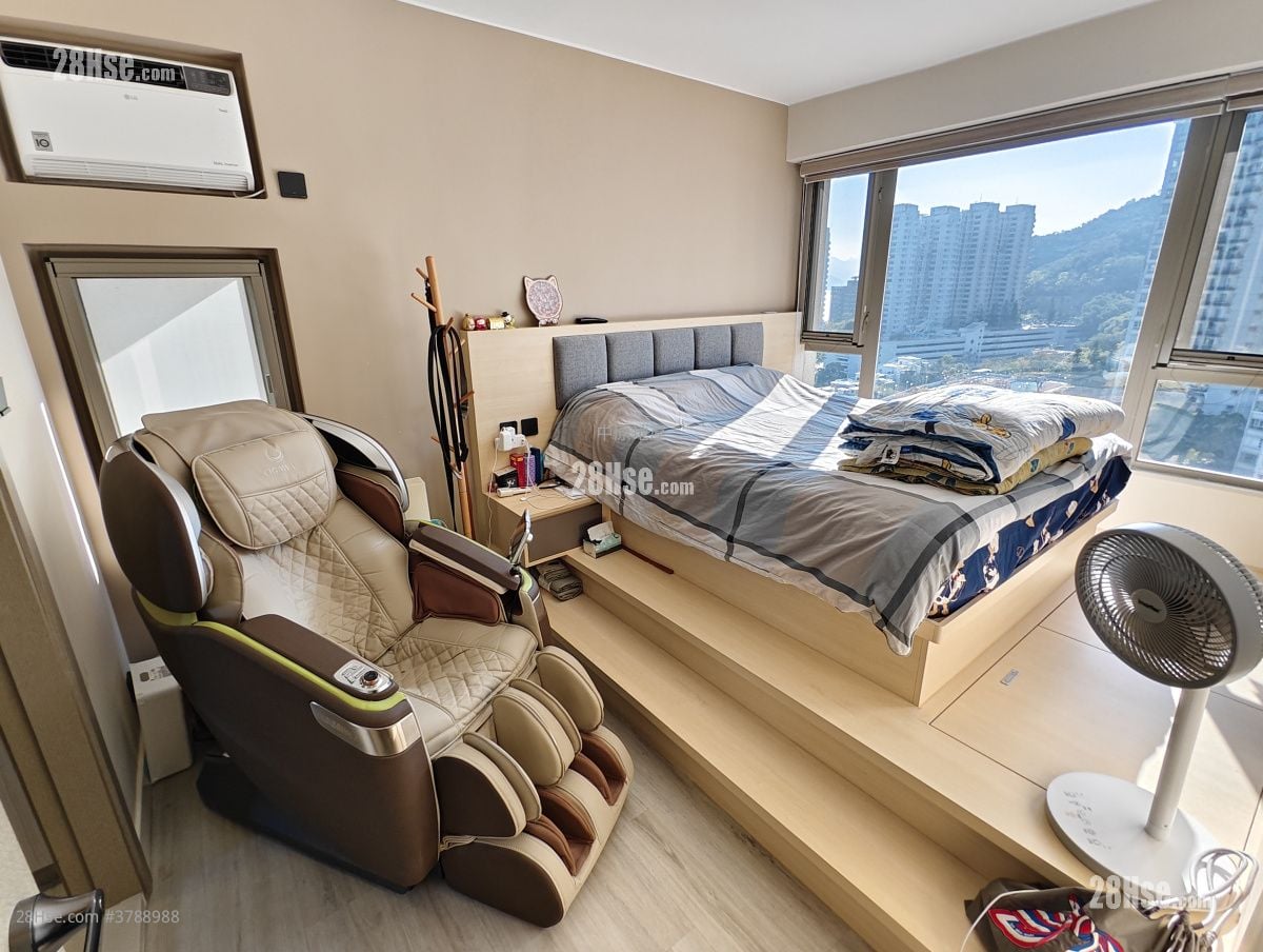 Hong Kong Garden Sell 3 Bedrooms , 1 Bathroom 828 ft²