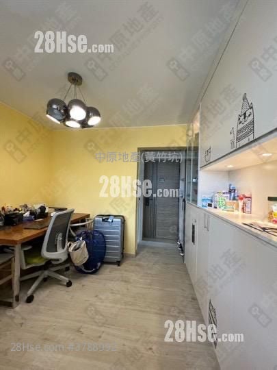 Yue On Court Sell 2 Bedrooms , 1 Bathroom 469 ft²