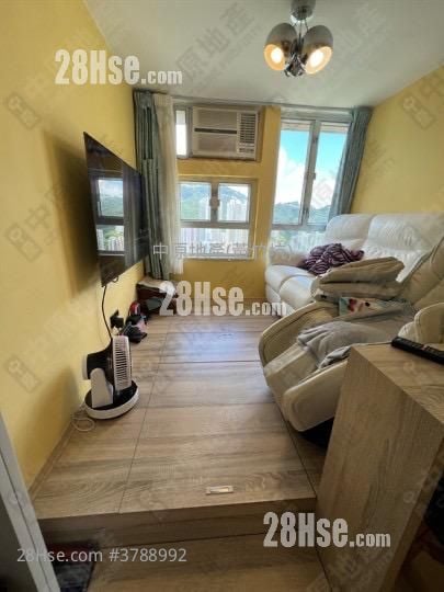 Yue On Court Sell 2 Bedrooms , 1 Bathroom 469 ft²