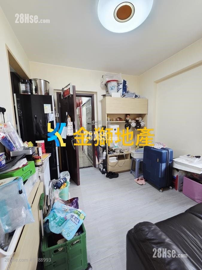 Golden Lion Garden Sell 2 Bedrooms , 1 Bathroom 306 ft²