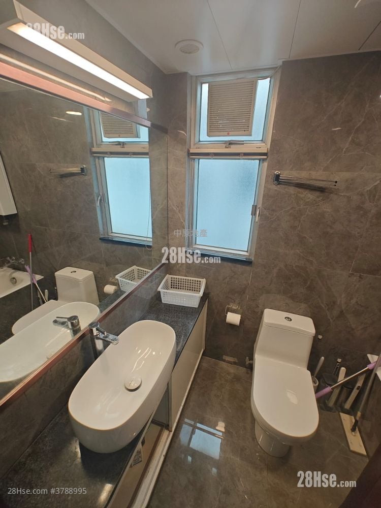 豪景花园 售盘 2 房 , 2 浴室 792 平方尺