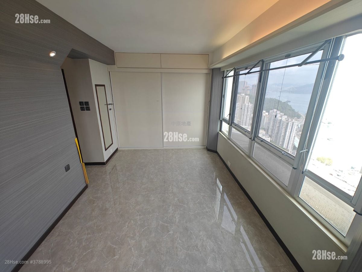 豪景花园 售盘 2 房 , 2 浴室 792 平方尺