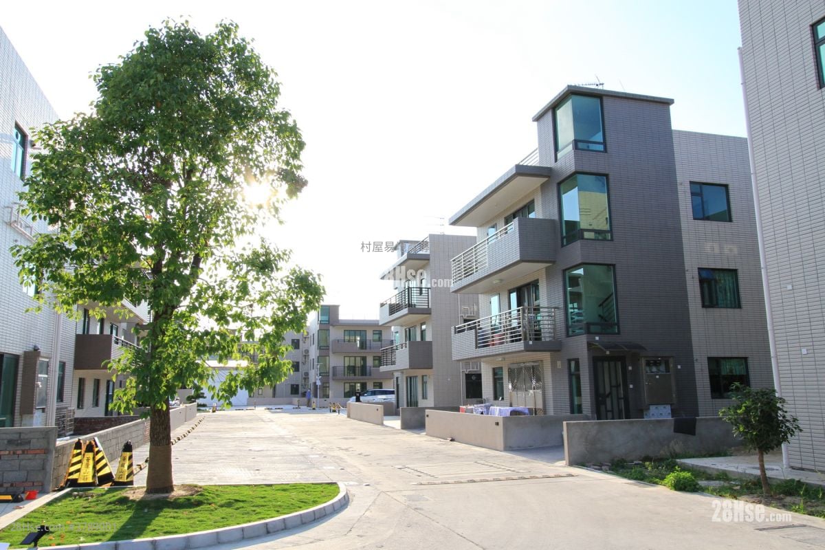 Village Rental 3 Bedrooms , 1 Bathroom 700 ft²