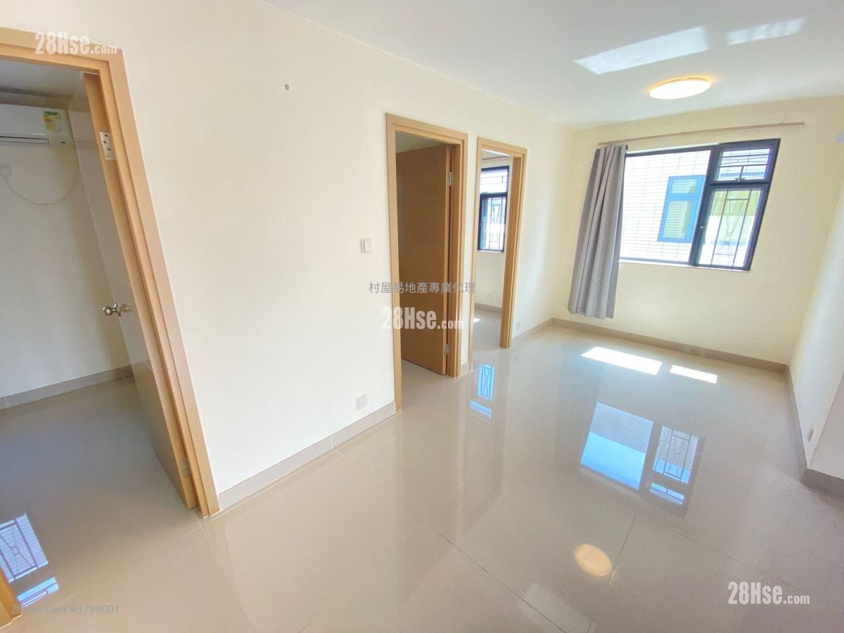 Village Rental 3 Bedrooms , 1 Bathroom 700 ft²