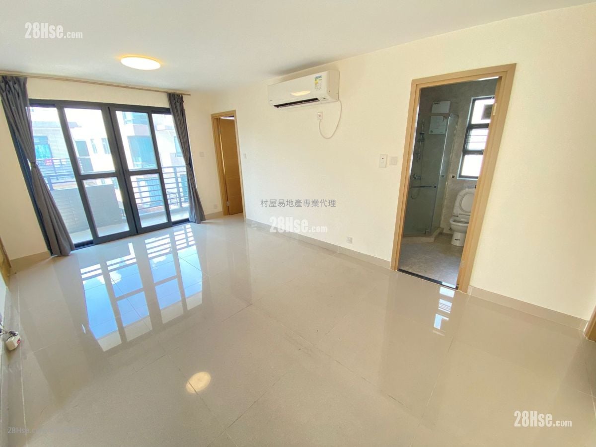 Village Rental 3 Bedrooms , 1 Bathroom 700 ft²