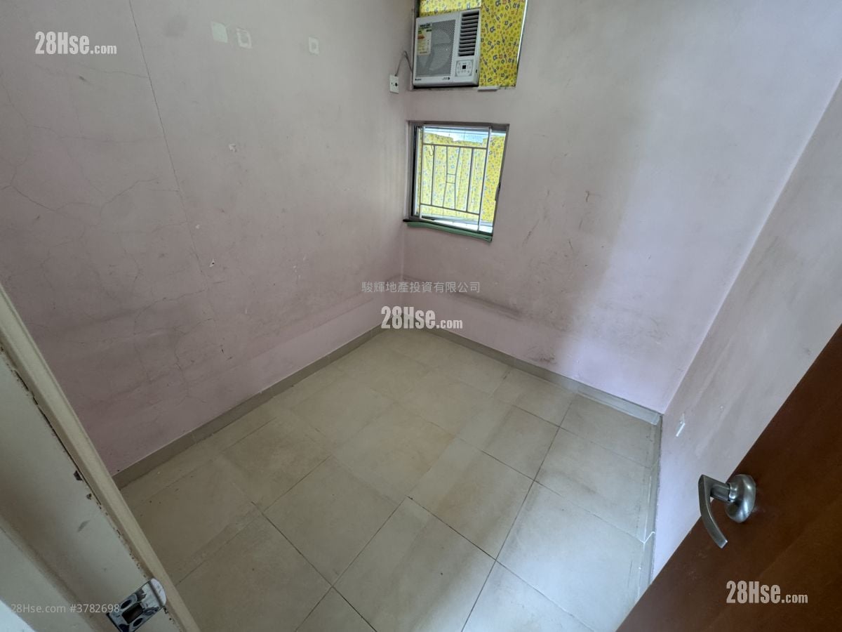 单幢楼房 租盘 2 房 , 1 浴室 376 平方尺