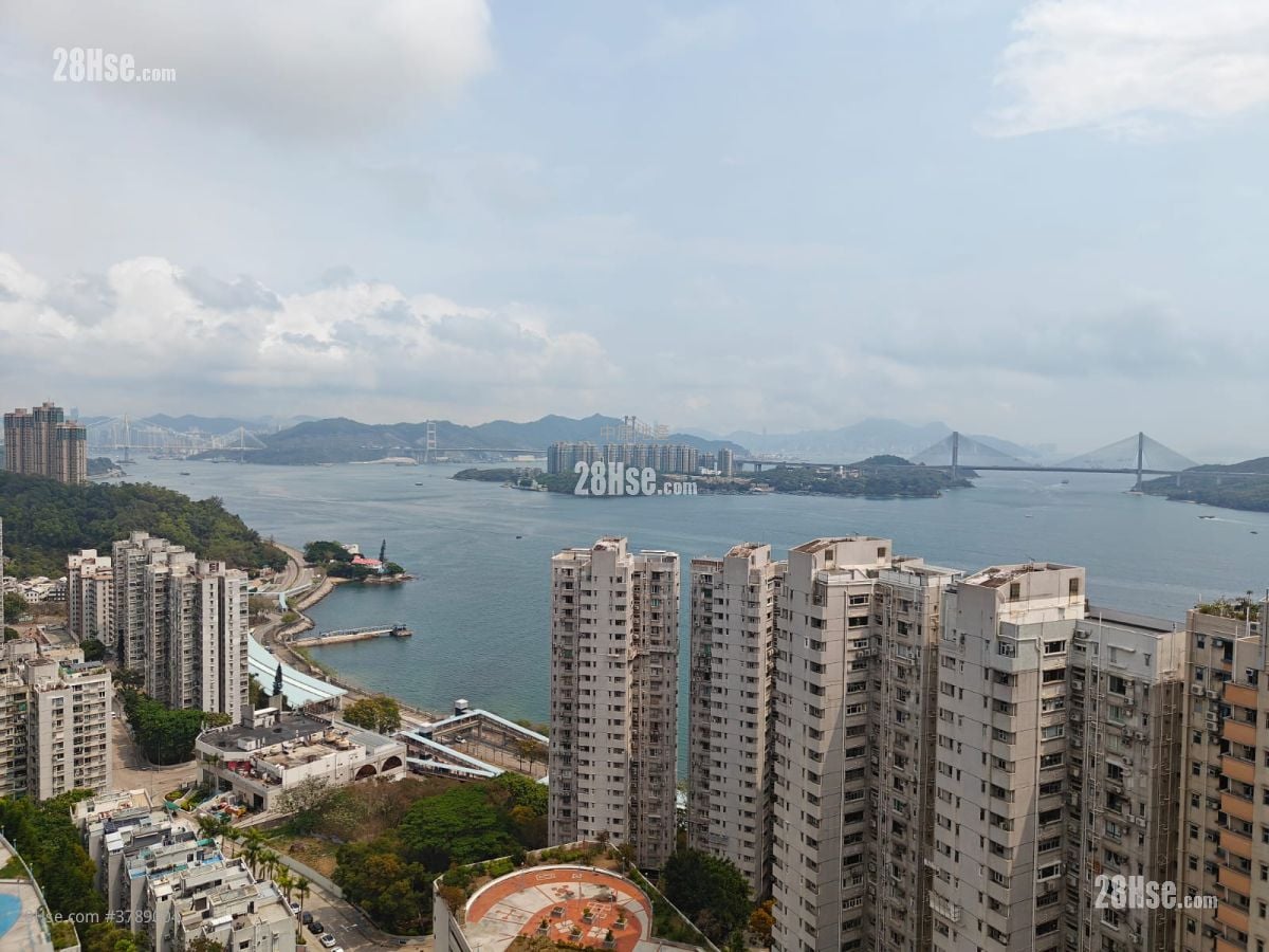 Hong Kong Garden Rental 3 Bedrooms , 2 Bathrooms 792 ft²