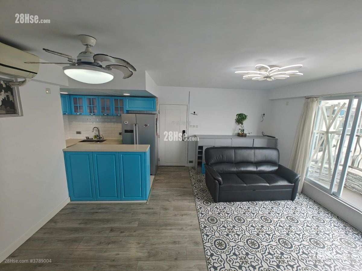 Hong Kong Garden Rental 3 Bedrooms , 2 Bathrooms 792 ft²