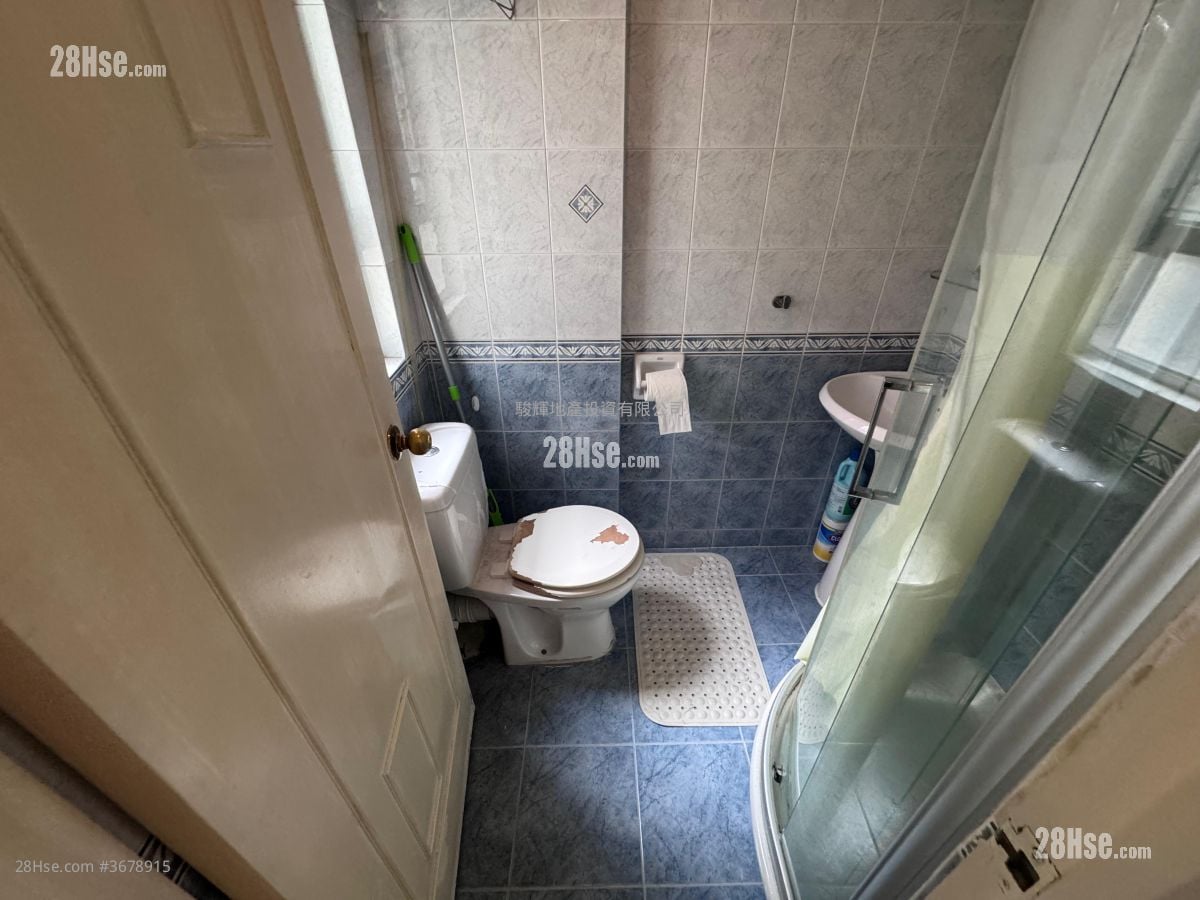 单幢楼房 租盘 2 房 , 1 浴室 377 平方尺