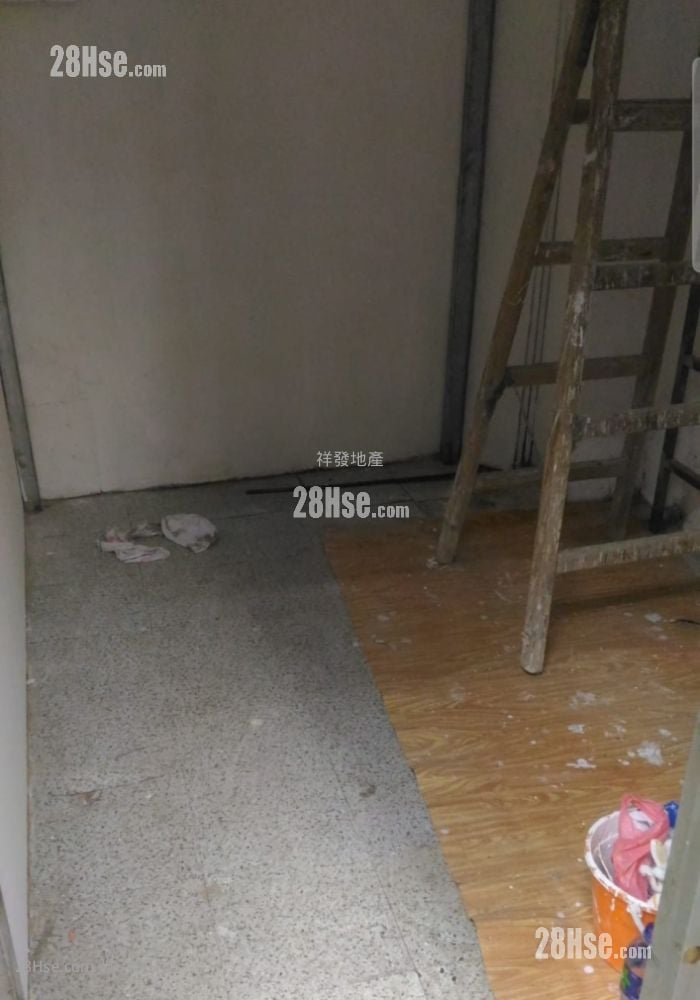 Chi Fai Court Rental