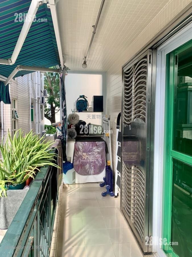 Tsing Chuen Wai Sell 3 Bedrooms , 1 Bathroom 700 ft²