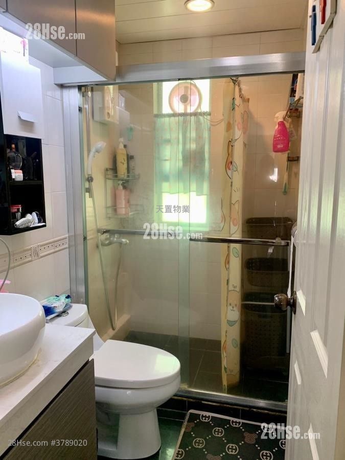 Tsing Chuen Wai Sell 3 Bedrooms , 1 Bathroom 700 ft²